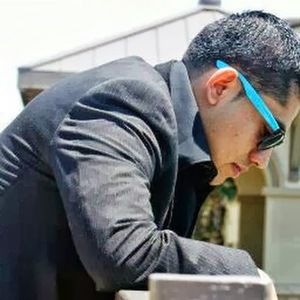 Meet your Posher, Uriel